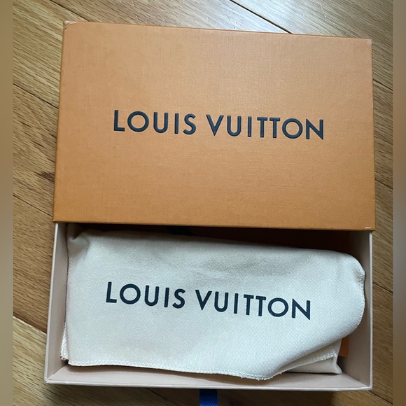 Louis Vuitton Clemence Wallet - Picture 6 of 14